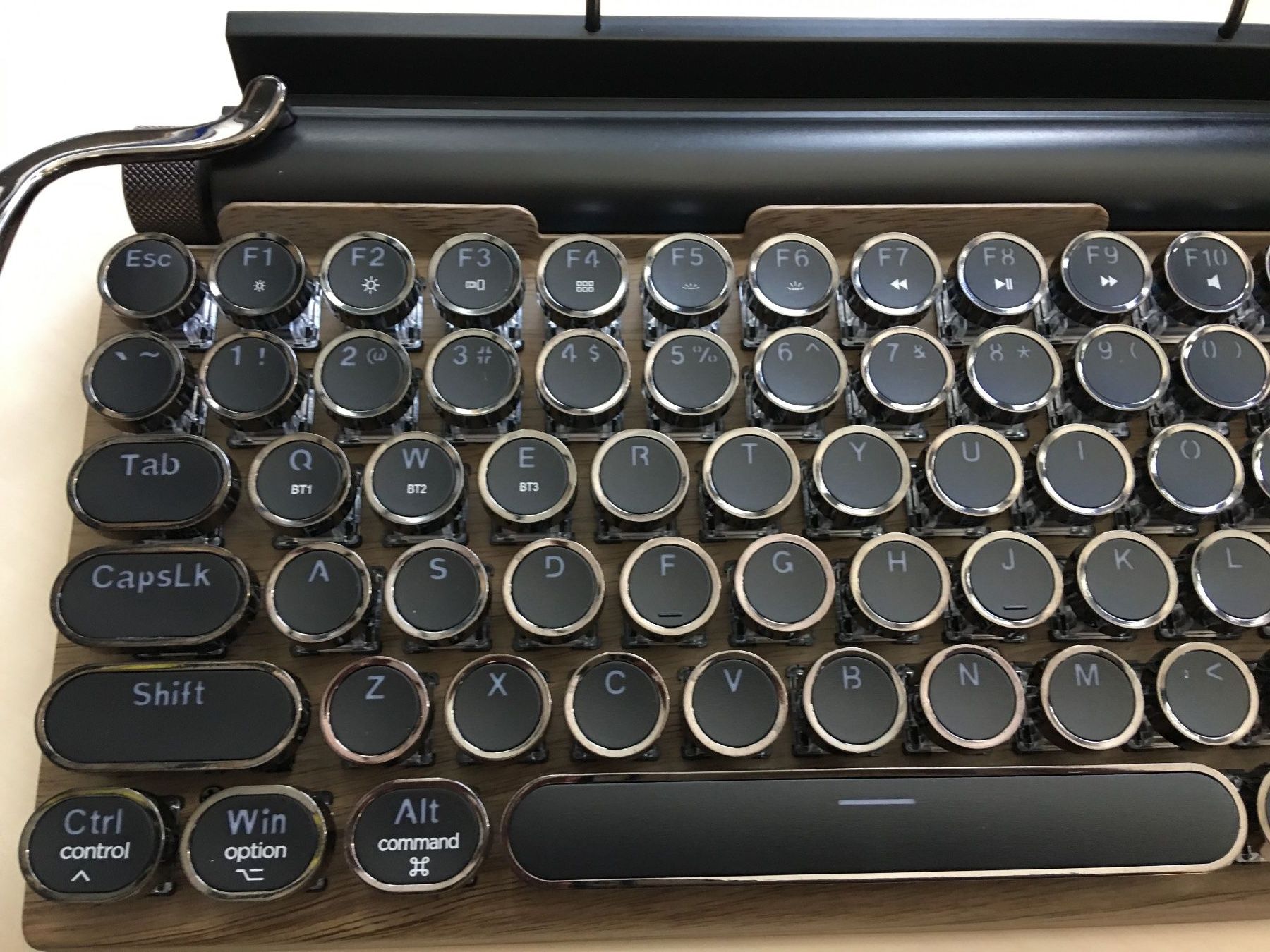 Tastiere: Retro Bluetooth Tastatur mechanisch,  Top! – Usato da Olten venduto da ELHANDEL 6