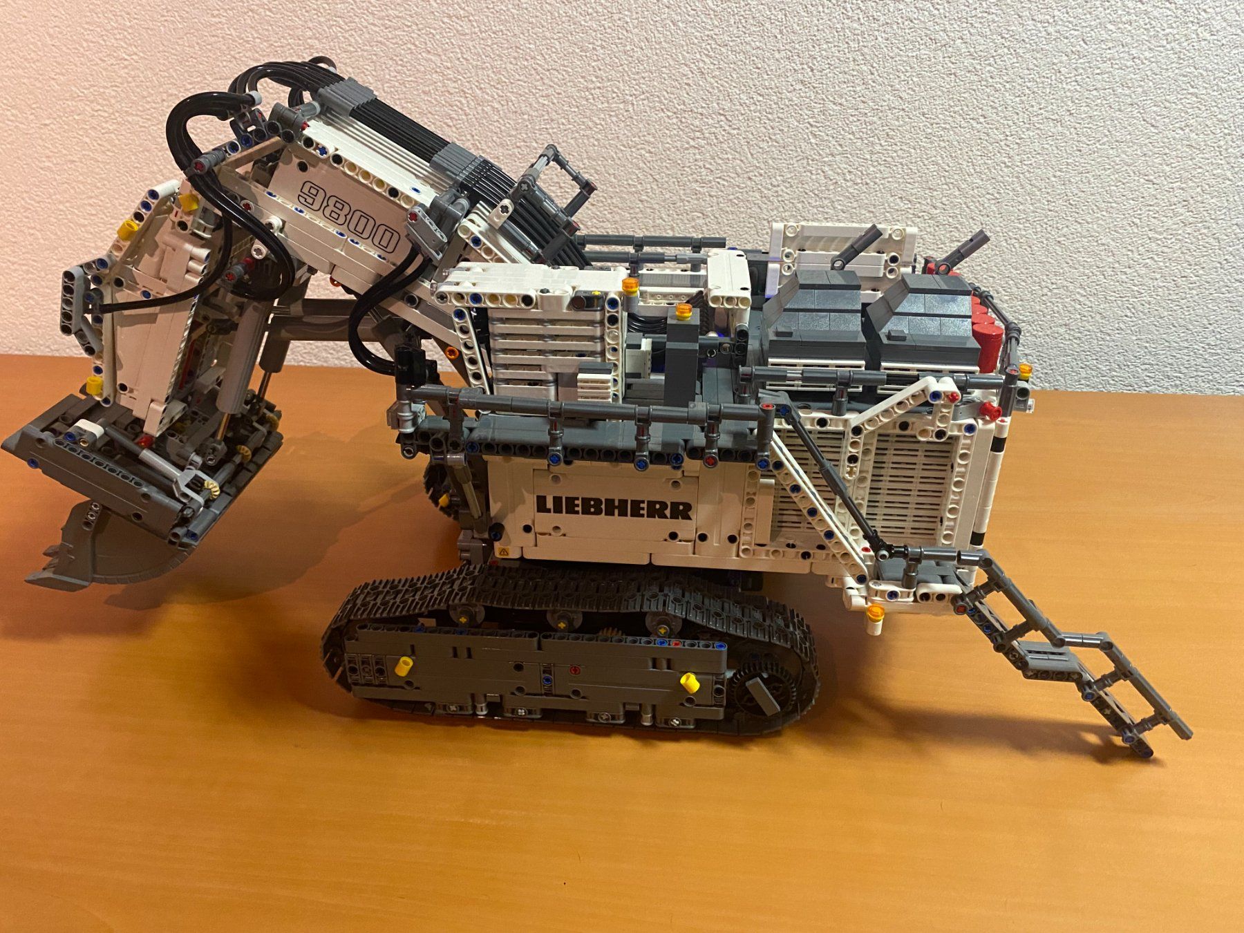 Technics Baukästen: LEGO 42100 Liebherr 9800 – Gebraucht aus Sirnach von Giordi1 1