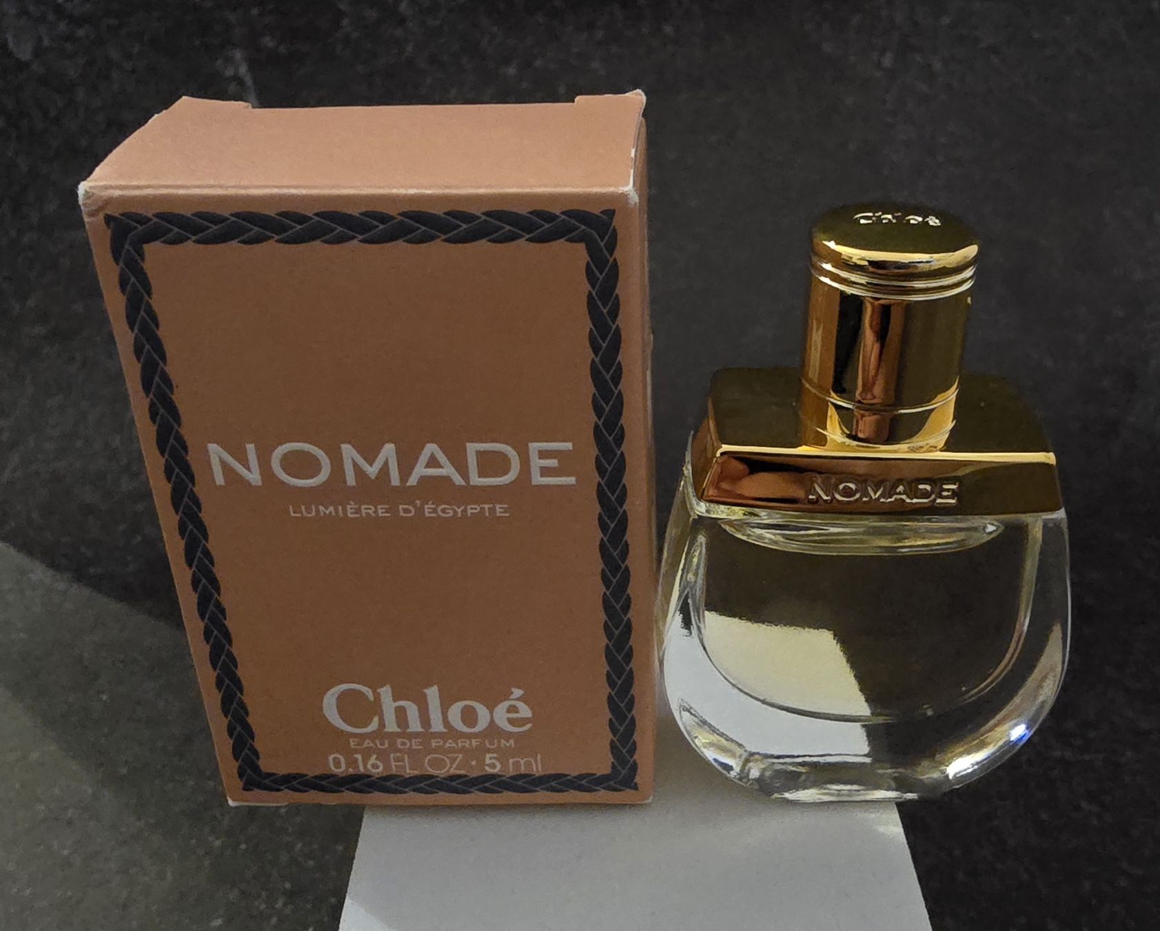 Chloé Profumi & Eau de Toilette: Parfüm Miniatur Cloe Nomade Lumiere de Egypte – Nuovo e nell'imballaggio originale da Basel venduto da BeautyqueenbyNB