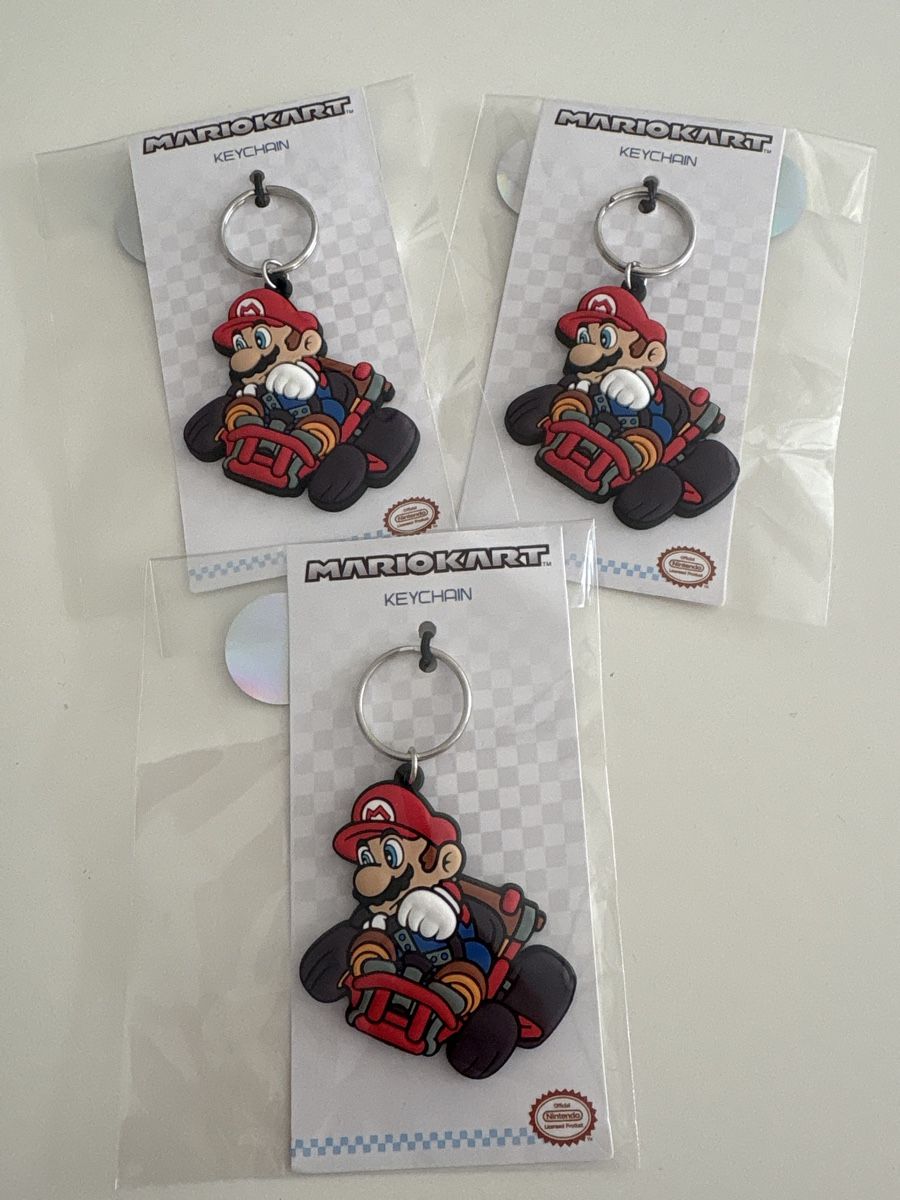 Schlüsselanhänger & - bänder: Set of Super Mario Kart – Neu und originalverpackt aus Kerzers von jas_c692