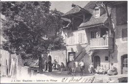 CHEXBRES, intérieur du village