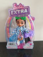 Neu - Barbie - Puppe Extra minis