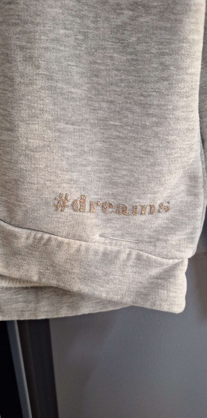 S.Oliver Pulls & Sweat-shirts: s.Oliver Kapuzenpullover grau wie neu – D'occasion à Diessenhofen par str_p57p 3