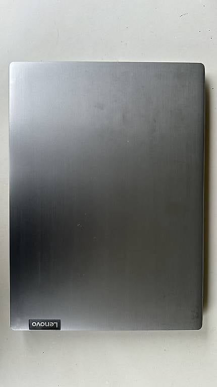 Notebook: Lenovo Ideapad Laptop – Usato da Veltheim AG venduto da KimiSinger