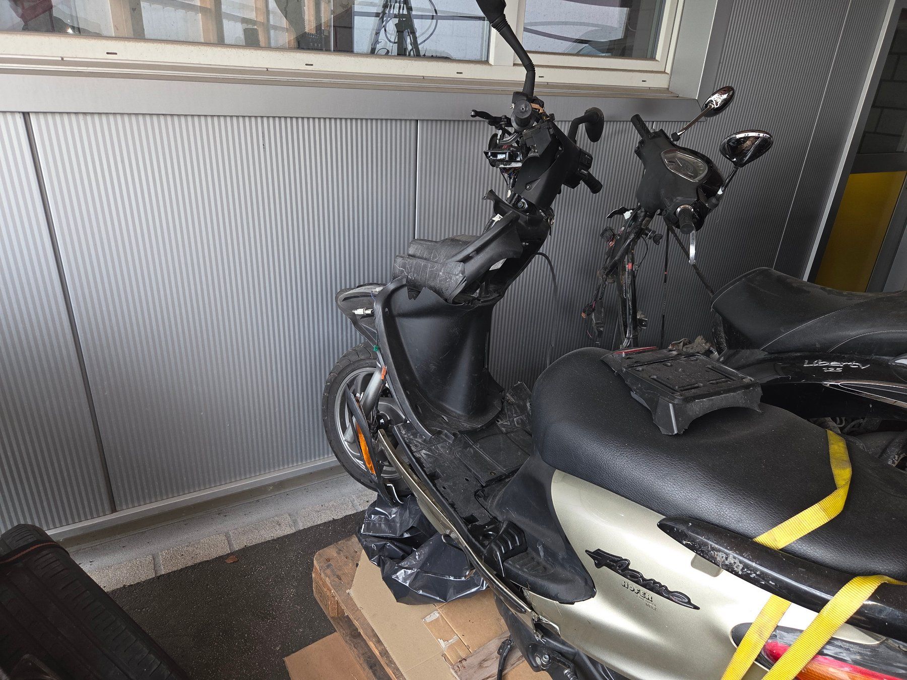 MBK Scooter: Unfallmororrad MBK XC125 – Usato da Wattwil venduto da toggi1980 2