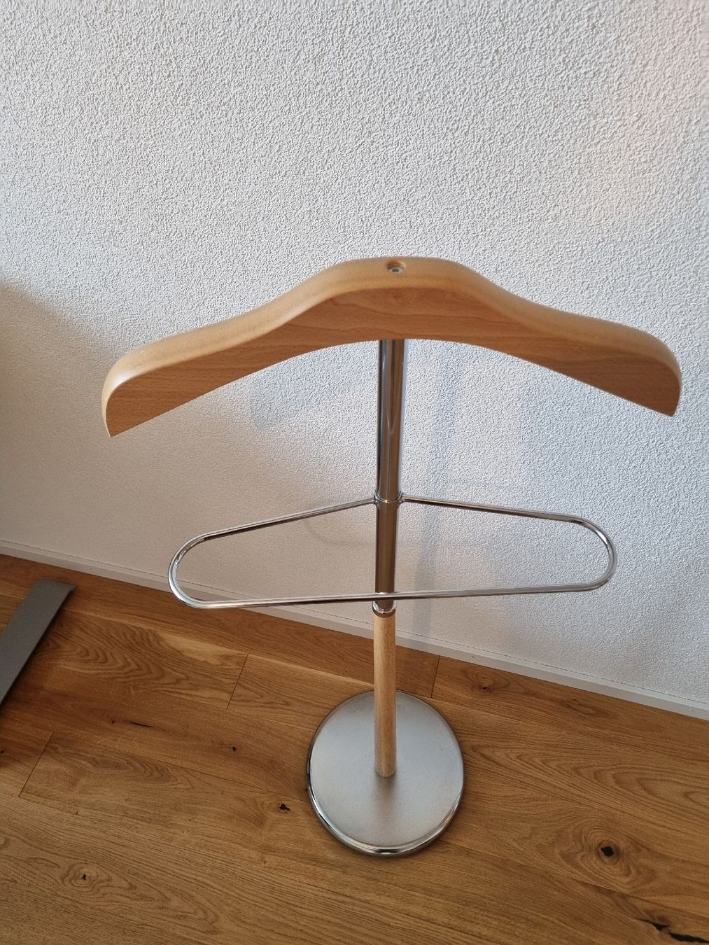 Guardaroba: Garderobenständer / Herrendiener – Usato da Herzogenbuchsee venduto da Dusselchen101 1