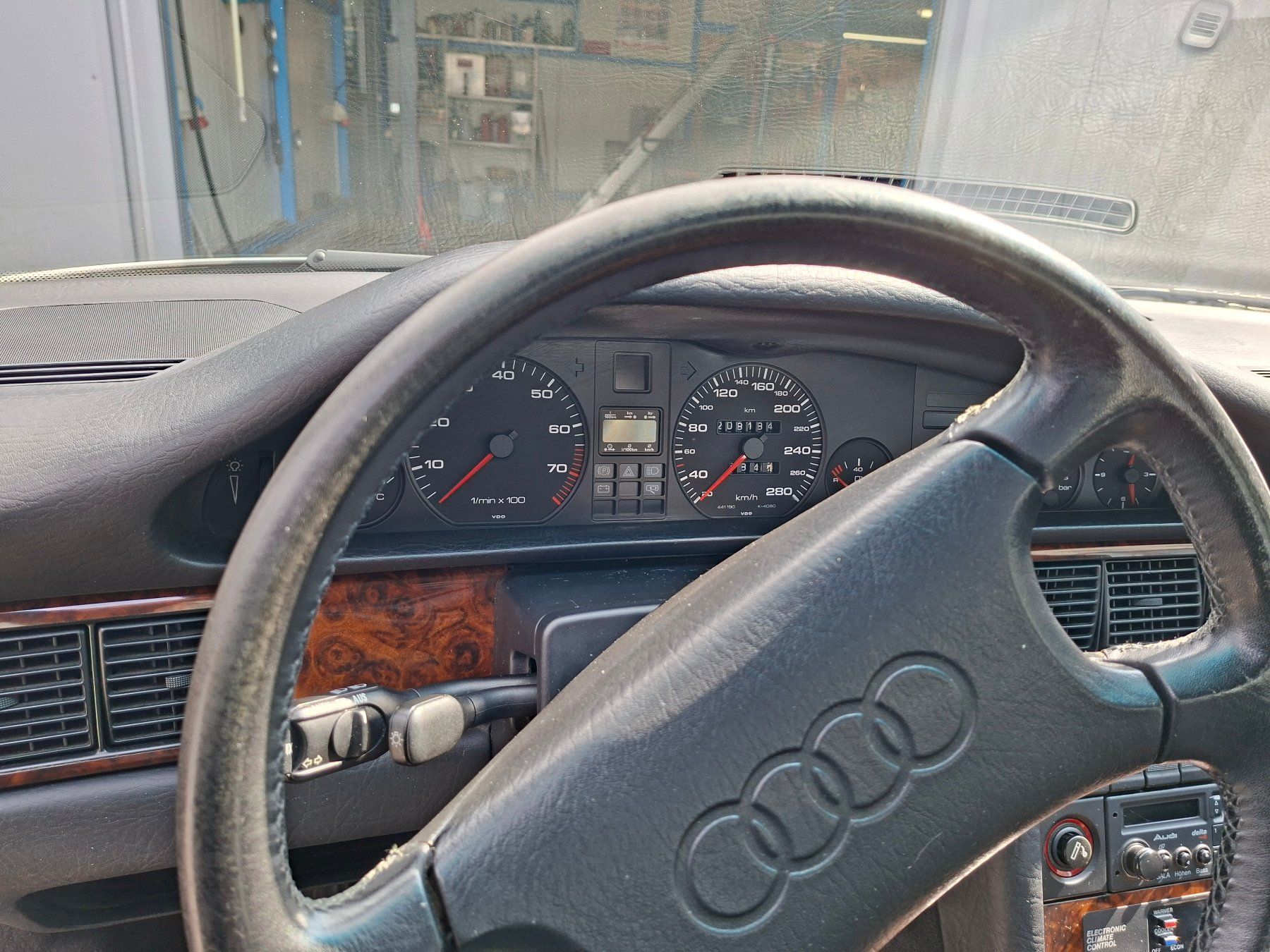 Audi Automobili: Audi V8 D11 3.6 liter ab platz – Usato da Oberriet SG venduto da Ekl1 8