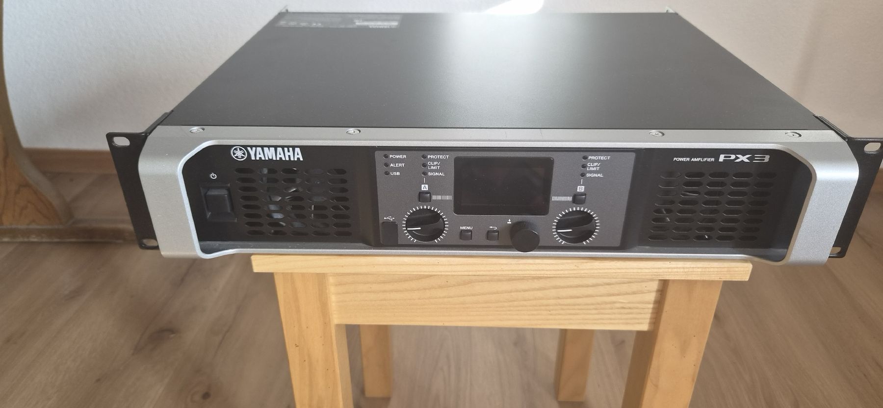 Yamaha Amplificatori: Yamaha Endstufe PX 3 DSP! – Usato da Reisiswil venduto da hochwacht17