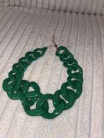 Grüne Statement Kette - Perfekt für den Frühling! 💚✨ (54)