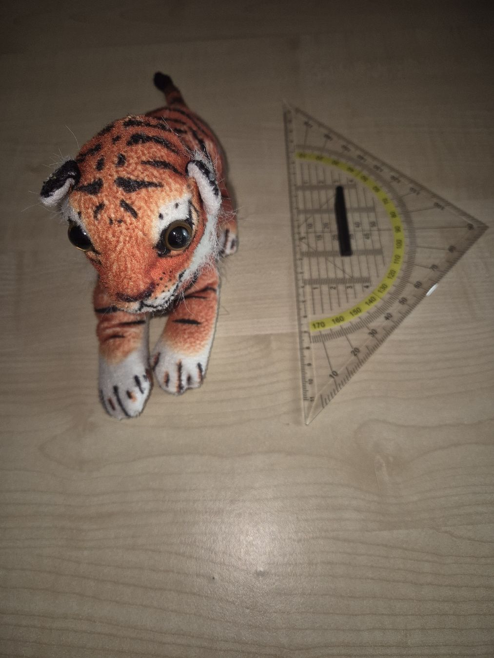 Giocattoli: Plüschtier Tiger – Usato da Gipf-Oberfrick venduto da Cyclodecan