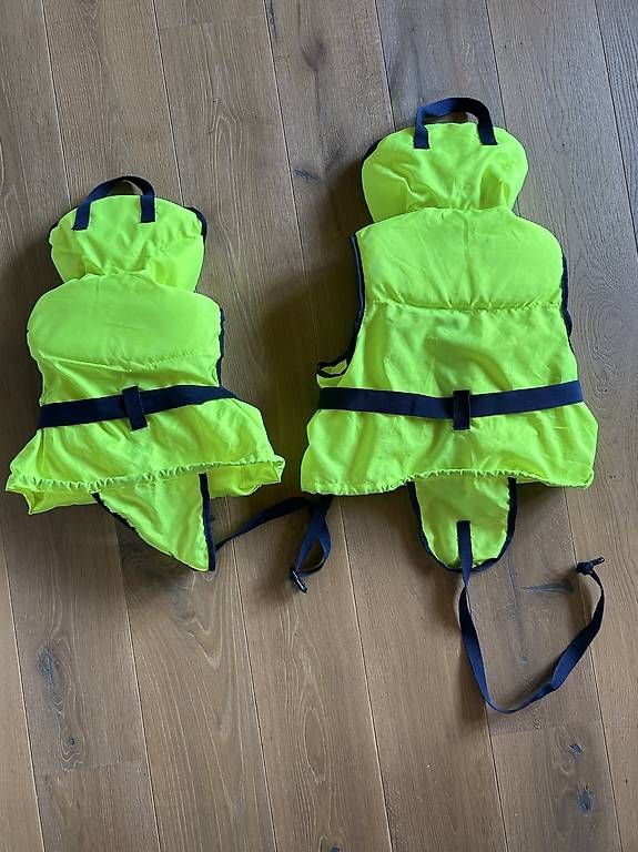 Gilets de sauvetage: Schwimmweste Kind 2x – D'occasion à St. Gallen par gia_5b8w 1