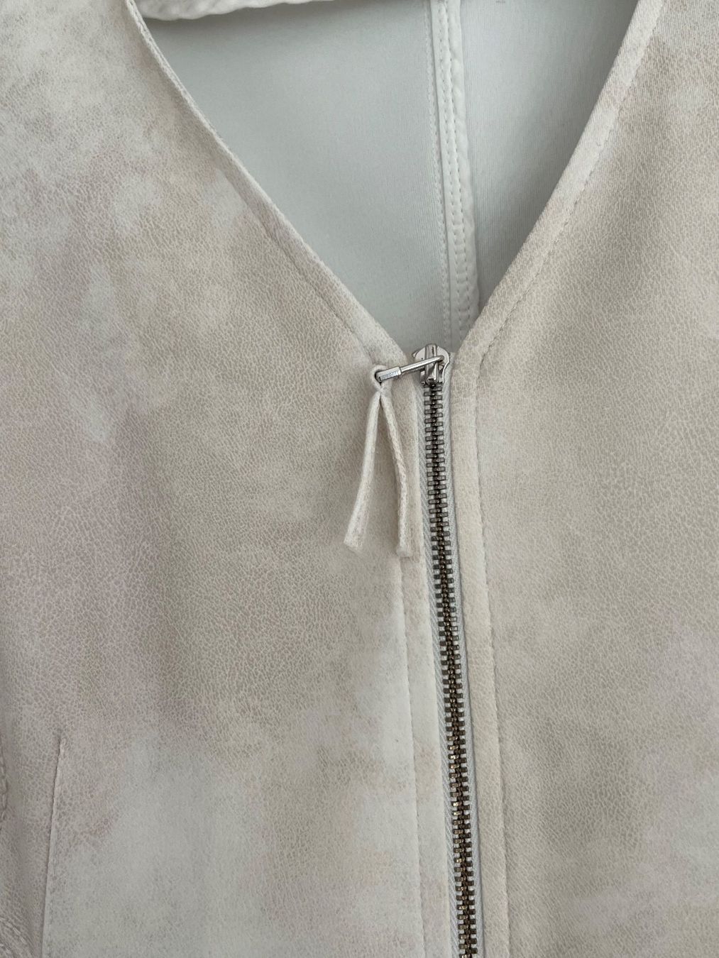 Giacche: veste Eva Kayan – Usato da Delémont venduto da Kiki75 3
