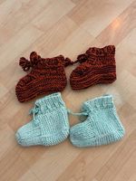 Zwei von Hand gestrickte Wolle Socken 22/23