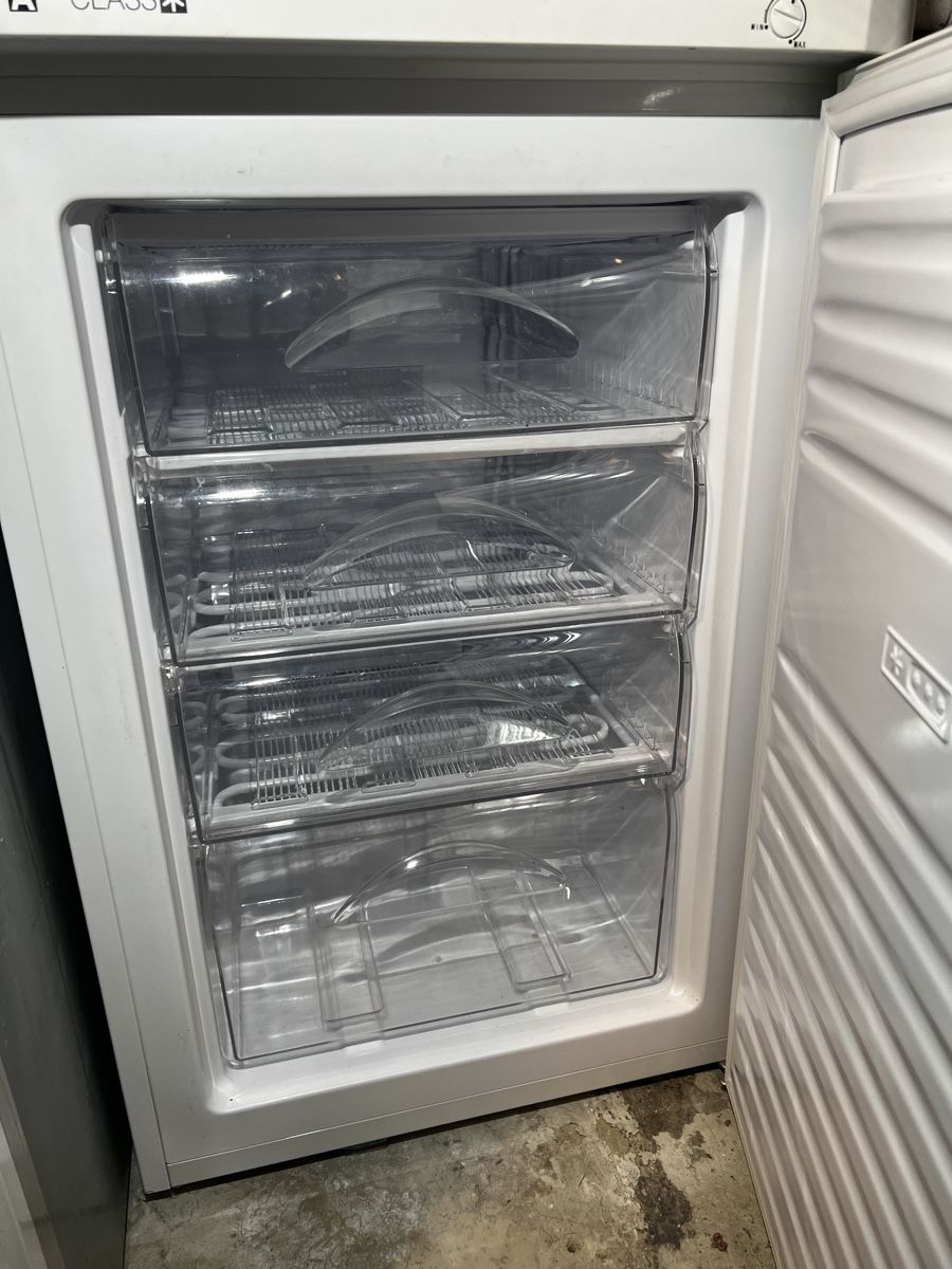 Gefrierschrank: Tiefkühlschrank Indesit  – Gebraucht aus Urdorf von AMBASSADOR 1