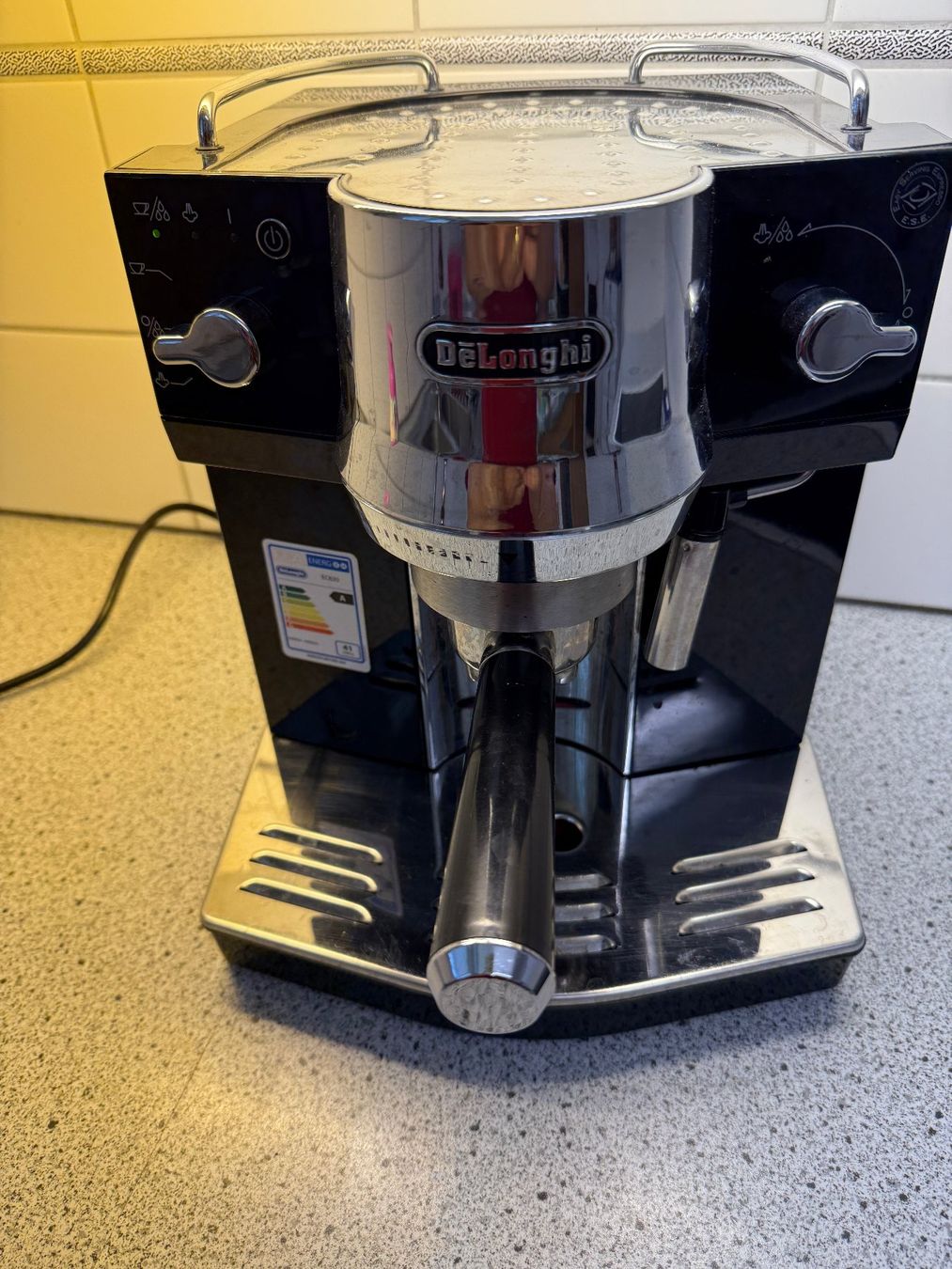 De'Longhi Macchine per caffè & Macchine per espresso: DeLonghi Espressomaschine EC820.B – Usato da Stein AG venduto da Svenbobo
