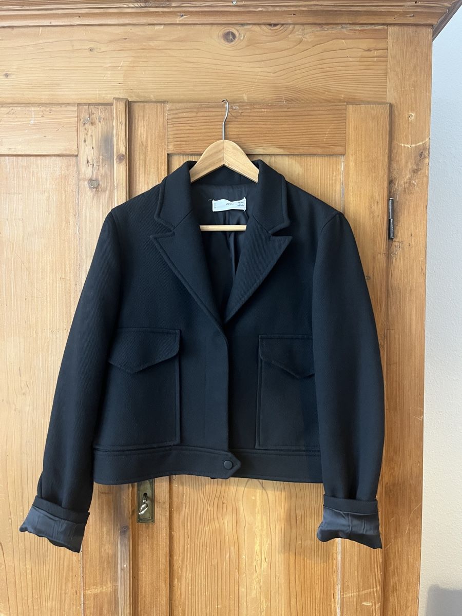 Mango Giacche: Schwarze Jacke von Mango, Grösse L  – Usato da Zürich venduto da Clara_Ma1