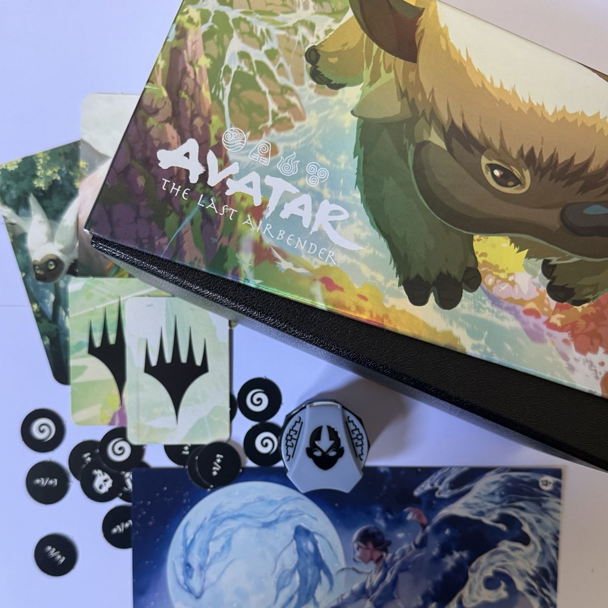 Magic The Gathering Carte collezionabili: MTG Avatar Commander Bundle (no card) – Usato da Vésenaz venduto da RMShop