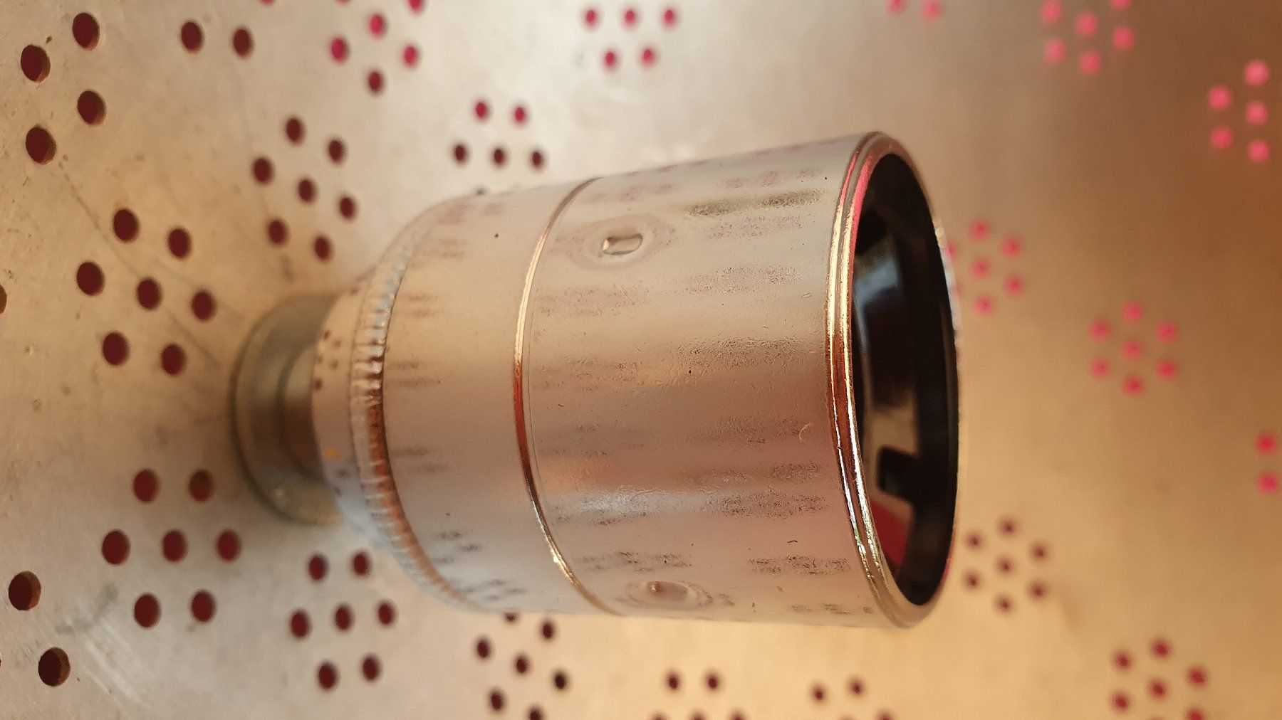 Lampen: Upcycling Löcherbecken Hängelampe – Gebraucht aus Biberist von stang4eva 1