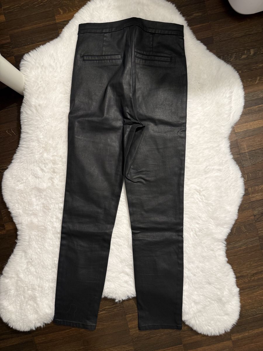 Massimo Dutti Pantaloni: Massimo Dutti leather pants – Nuovo (secondo la descrizione) da Meggen venduto da nik_5g2v 2