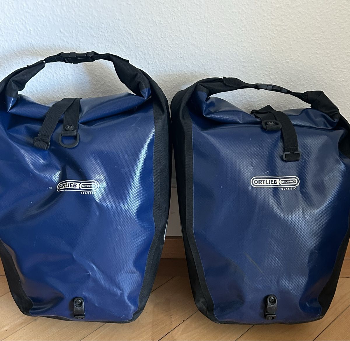 Ortlieb Borse: 2 Ortlieb Hinterradtaschen – Usato da Bern venduto da oggetti_20