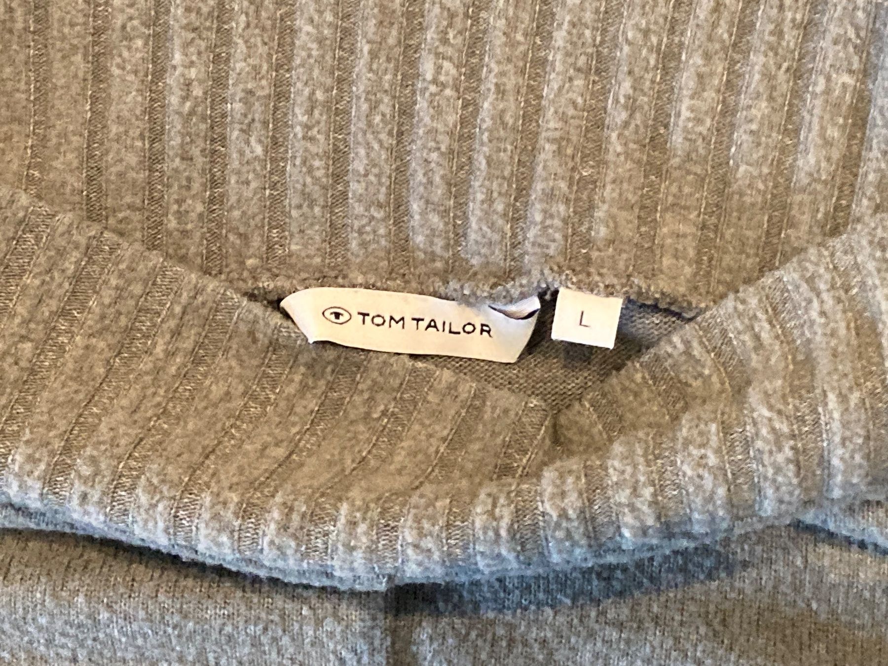 Esprit Maglioni & Felpe: 2 edle warmen Esprit + TomTailor Damenpullover - Grösse L  ! – Usato da Chur venduto da Hermes421 7