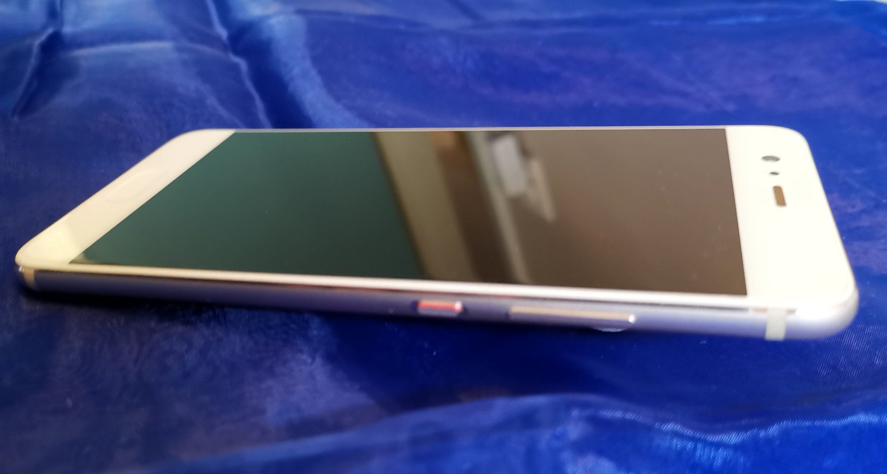 Huawei Handys / Smartphones: Handy Huawei P10 Gold – Gebraucht aus Münsingen von Cirrus1 2