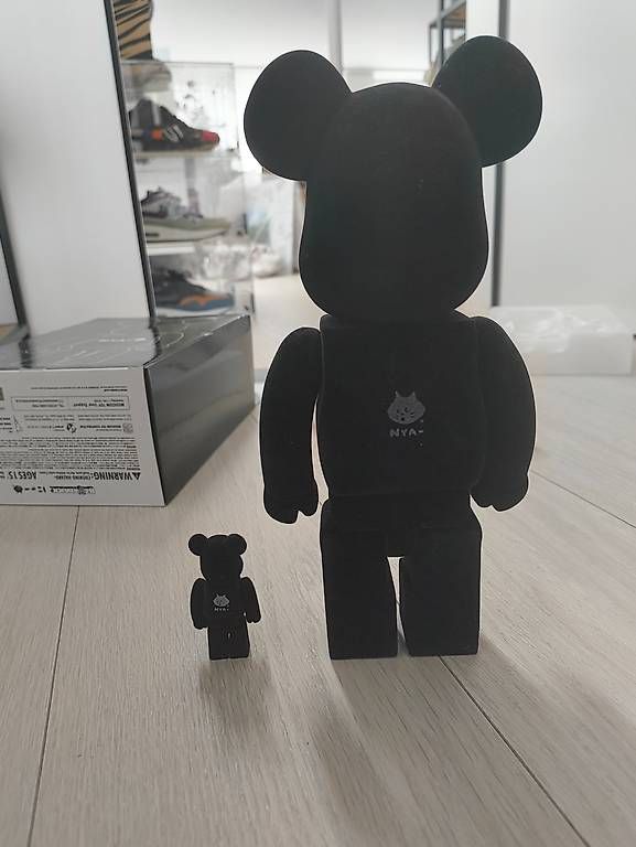 Statuette: Bearbrick Nya Flocky Ver. 100% & 400% Set – Usato da Luzern venduto da Pokepas 4