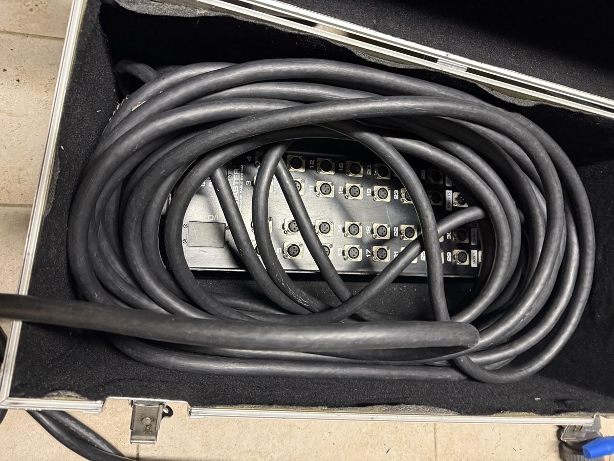 Strumenti musicali: Multicore profesionel 34/8 – Usato da Nebikon venduto da Electrovoice10 2
