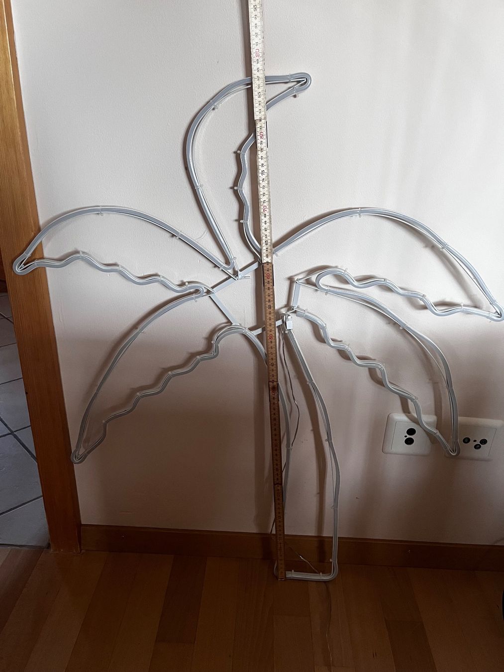 Alle Dekorationen: Leuchtreklame Palme – Gebraucht aus Sirnach von Gozogo 1