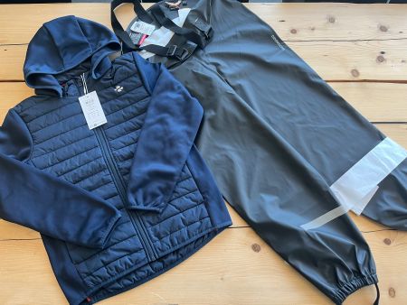 Neue Steppjacke & Didrikson Regenhose 140/146 - wie Reima