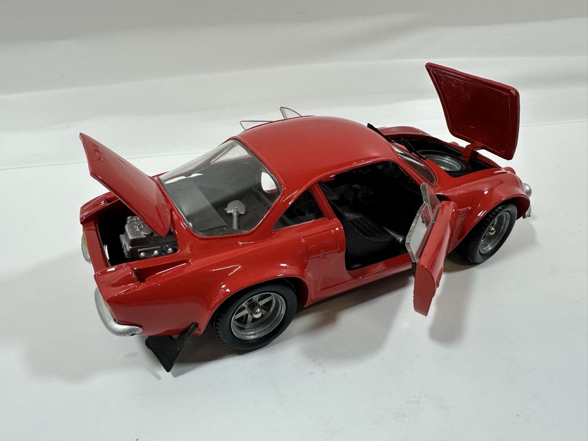 Alpine Modellini d'auto: Alpine Renault 1600 S 1:20, rot, MACADAM – Usato da Zofingen venduto da rf9_x2xt 5