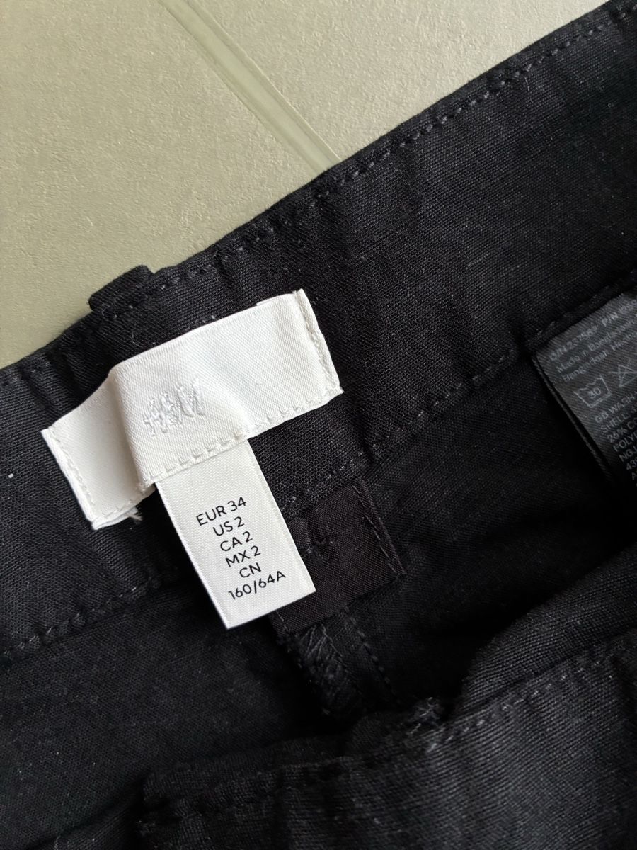 H&M Pantaloni: Hose H&M  – Usato da Bern venduto da Maxylla 1