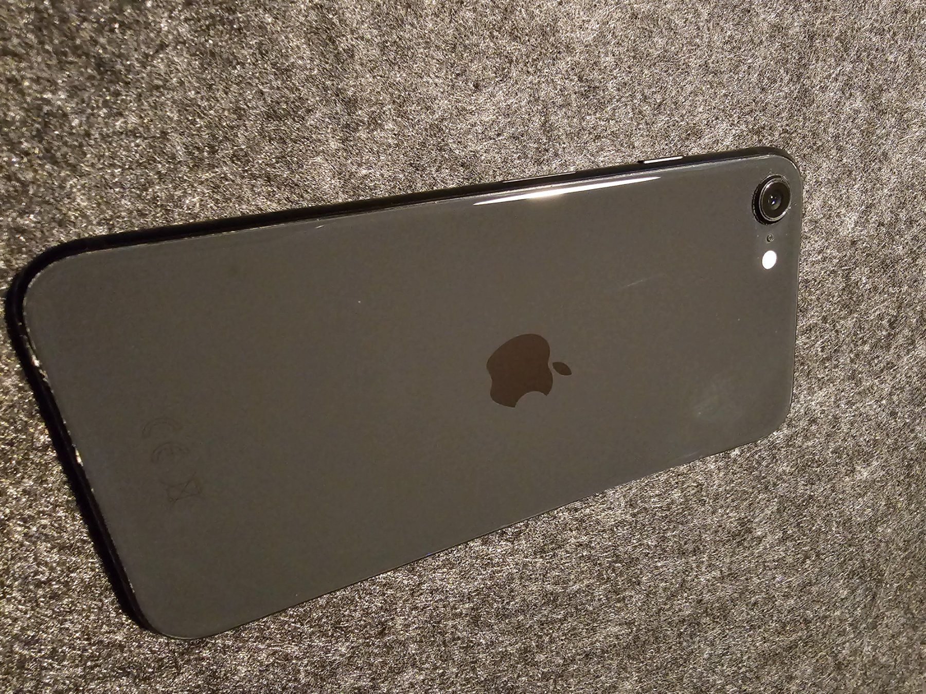 Apple Telefoni cellulari / Smartphones: iPhone SE (2. Generation) - defekt - gebogen – Difettoso da Zweidlen venduto da RepToGo 2