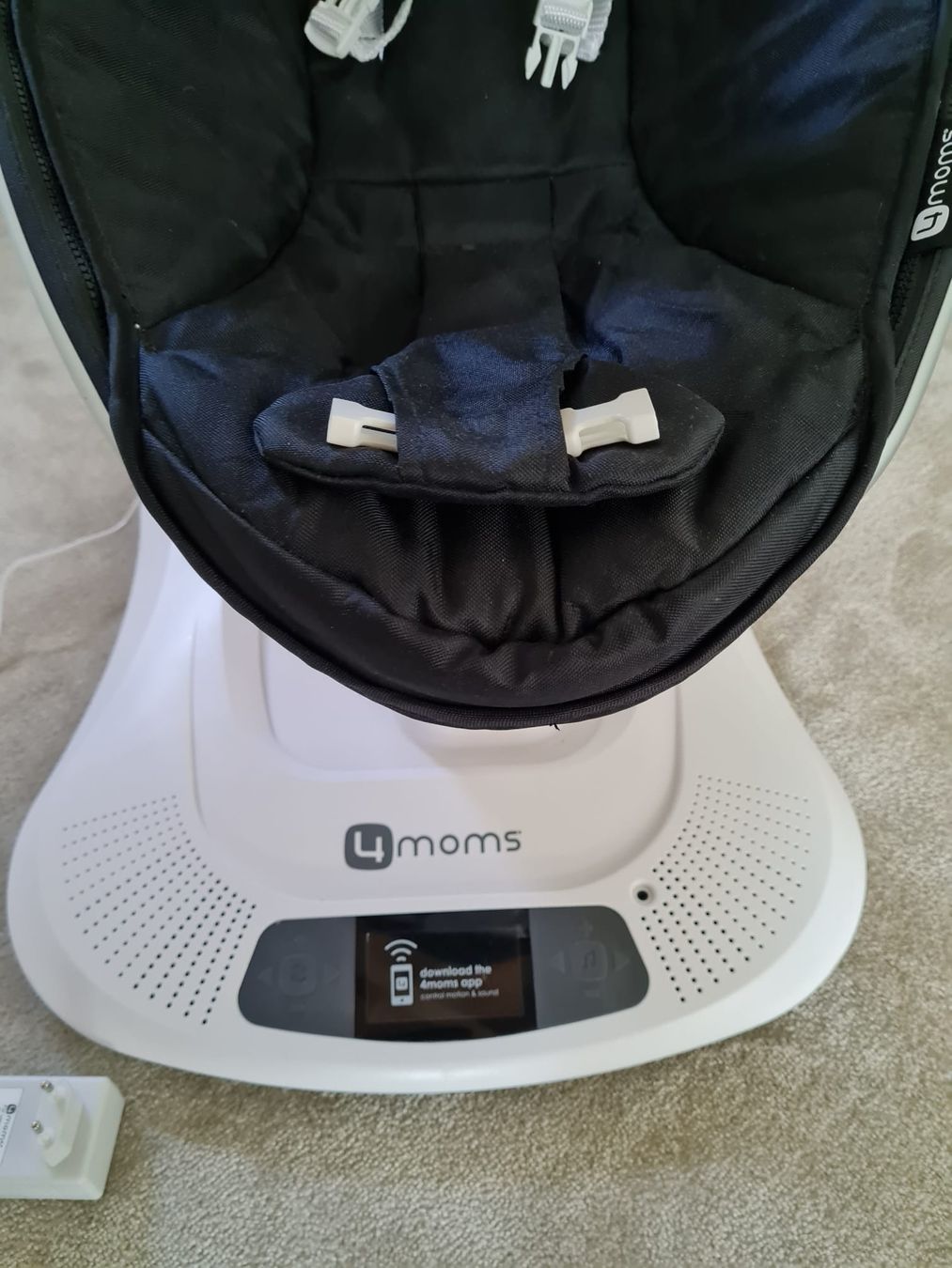4moms Sdraiette & Sdraiette a dondolo: 4moms MamaRoo Babyschaukel mit Musik – Usato da Lengnau AG venduto da monopol 4