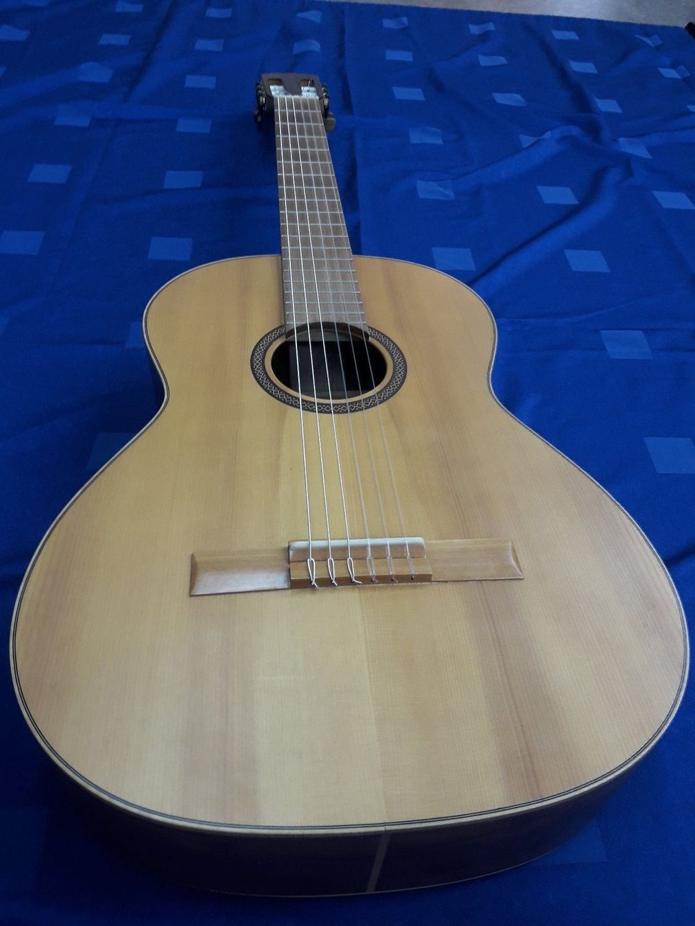 Strumenti musicali: Konzertgitarre Pro Tierra Sanchez Spain – Usato da Degersheim venduto da Alphi 6