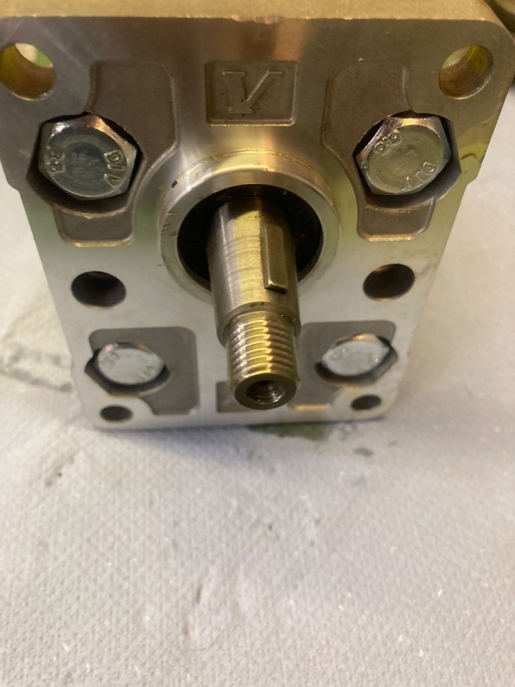 Pompe & Parti di ricambio: Zahnradpumpe, Hydraulikpumpe – Nuovo e nell'imballaggio originale da Ottikon venduto da speedy_79 5