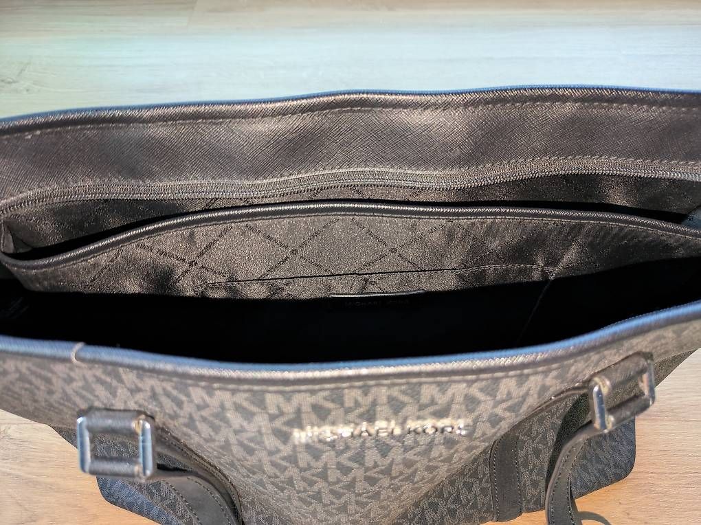 Borse da donna: Michael Kors Tasche  – Usato da Dinhard venduto da Hoiiiduu 2