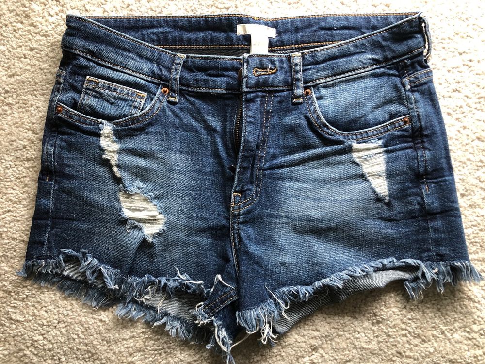 Short En Jean H&M Femme - Taille 8 Bleu Délavé - Coupe Plate Casual Sans étiquettes