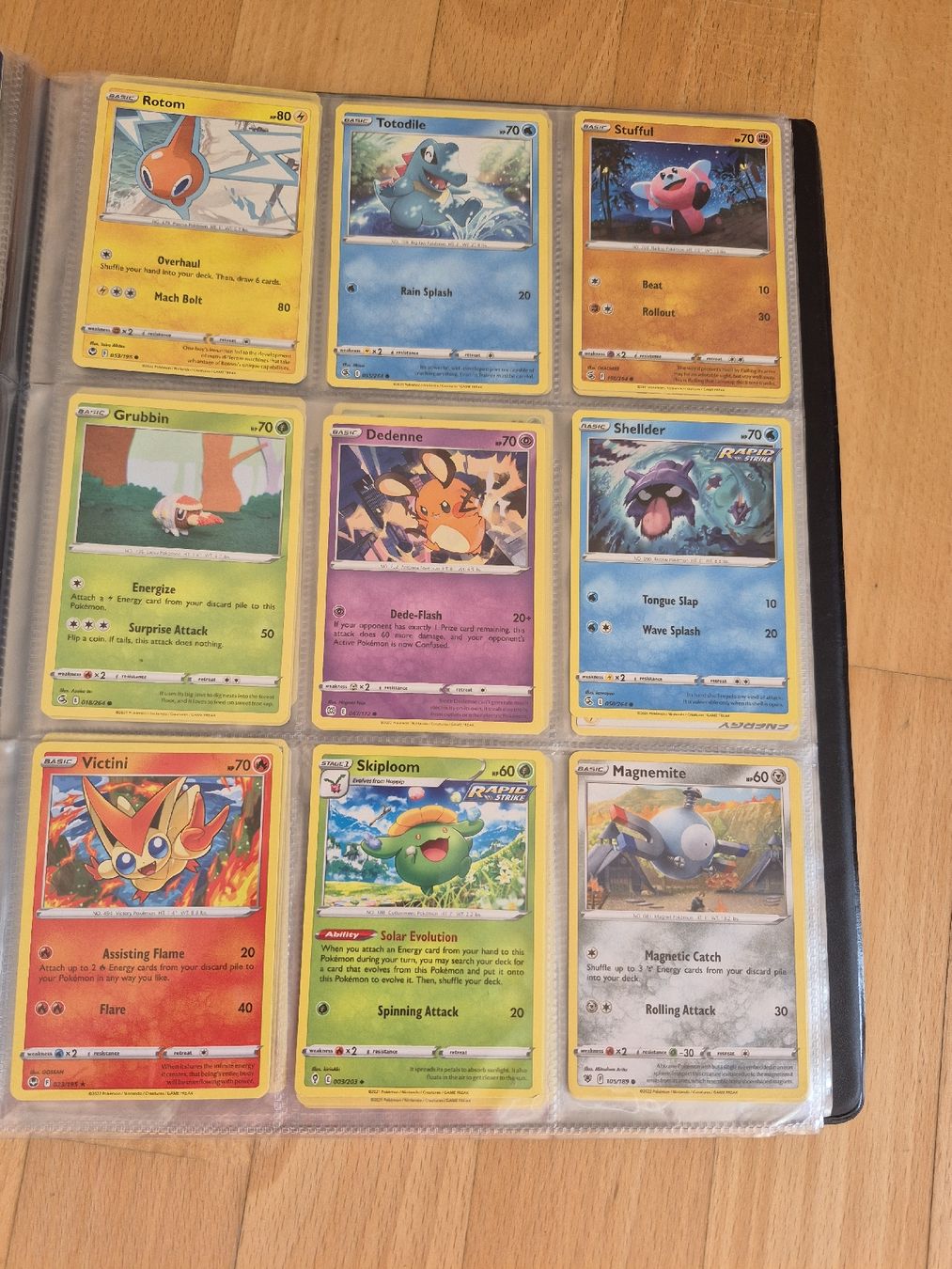 Pokémon Carte collezionabili: Pokemon Album – Usato da Silvaplana venduto da suwiss22 2