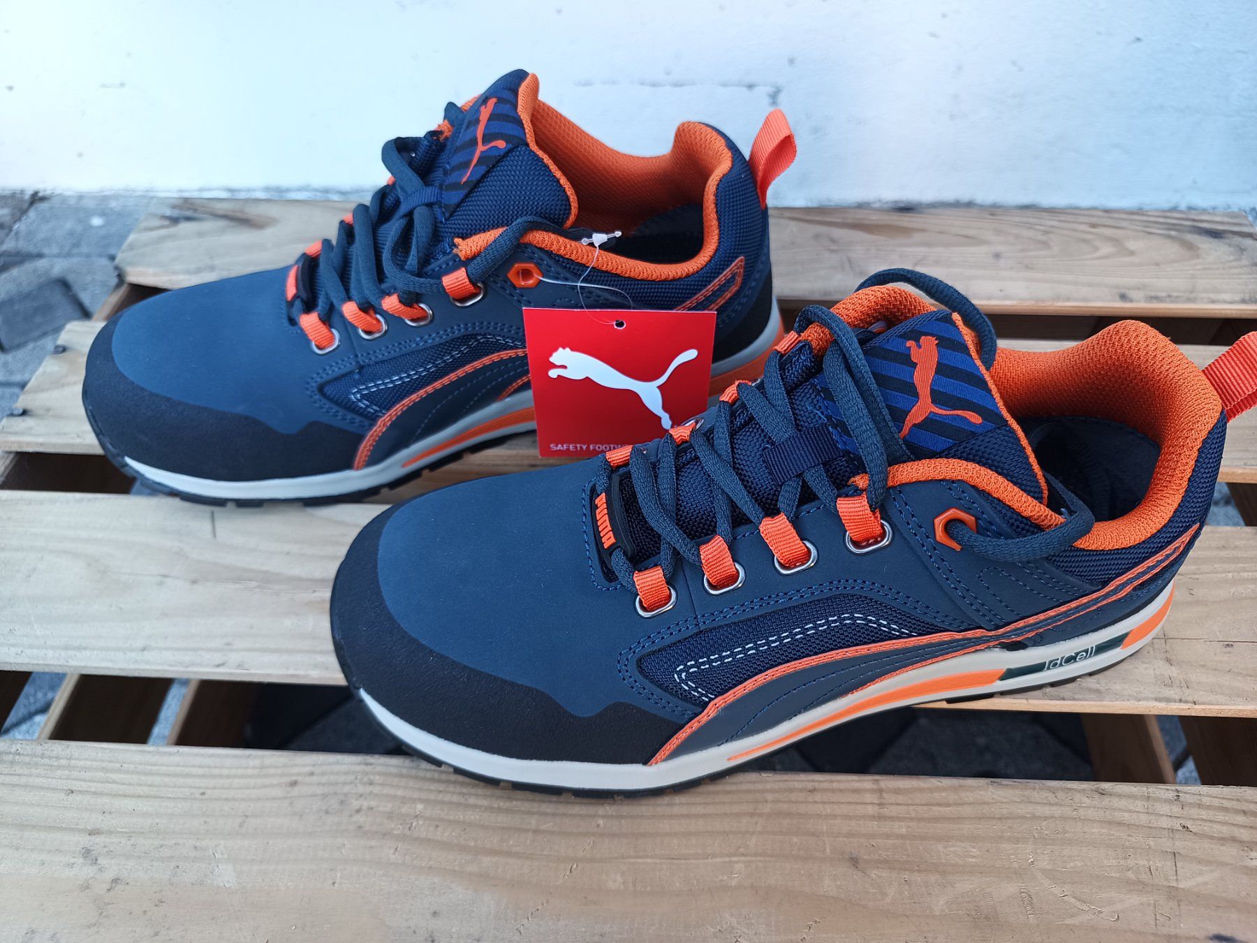 Puma Herrenschuhe: Puma Sicherheitsschuhe S3 HRO SRC 39 – Neu und originalverpackt aus Oberegg von 19franzi94