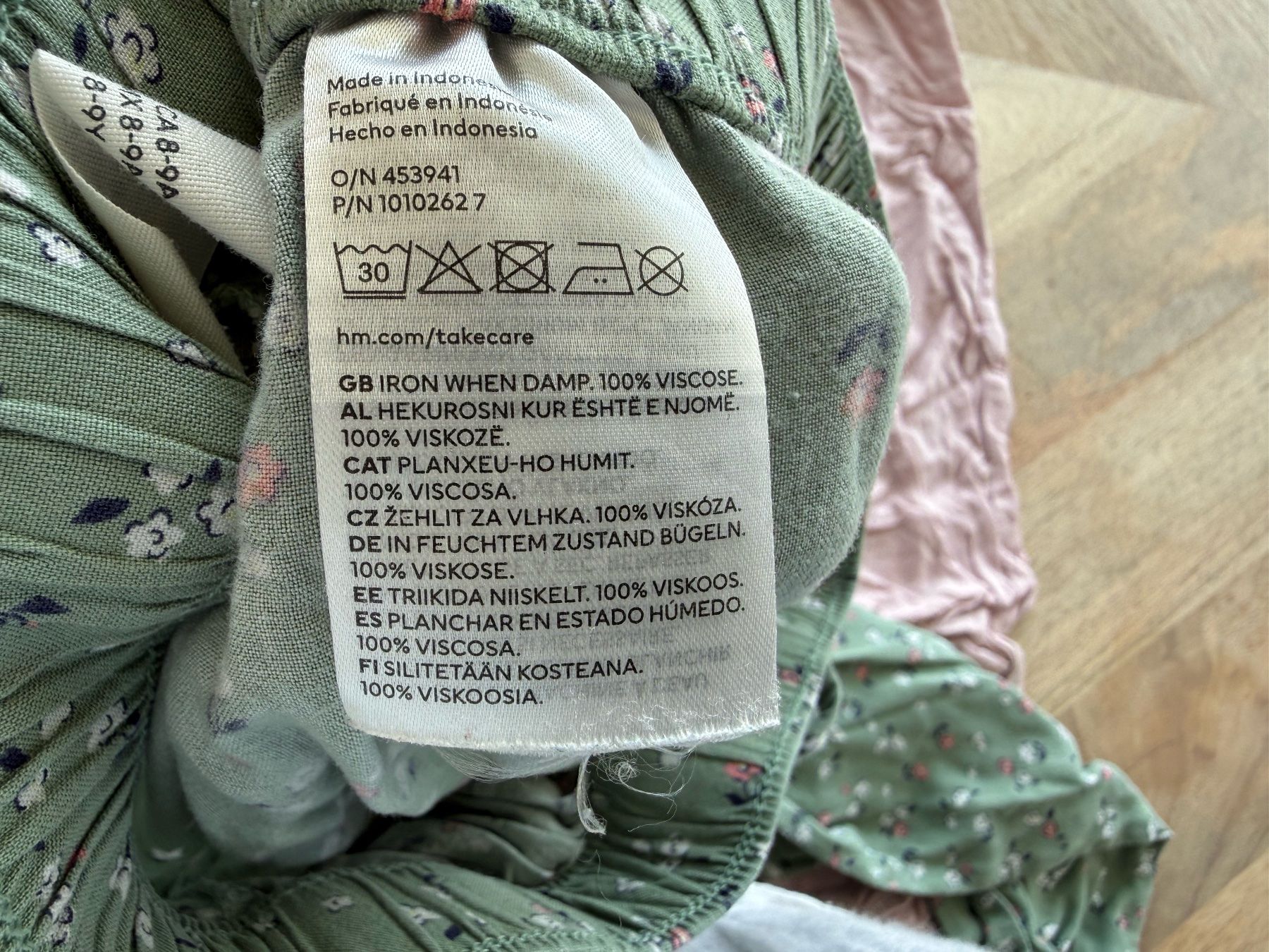 H&M Pantaloni: Joggpants Jogger 3er Pack, Gr. 134 – Usato da Eggenwil venduto da Lissi82 4