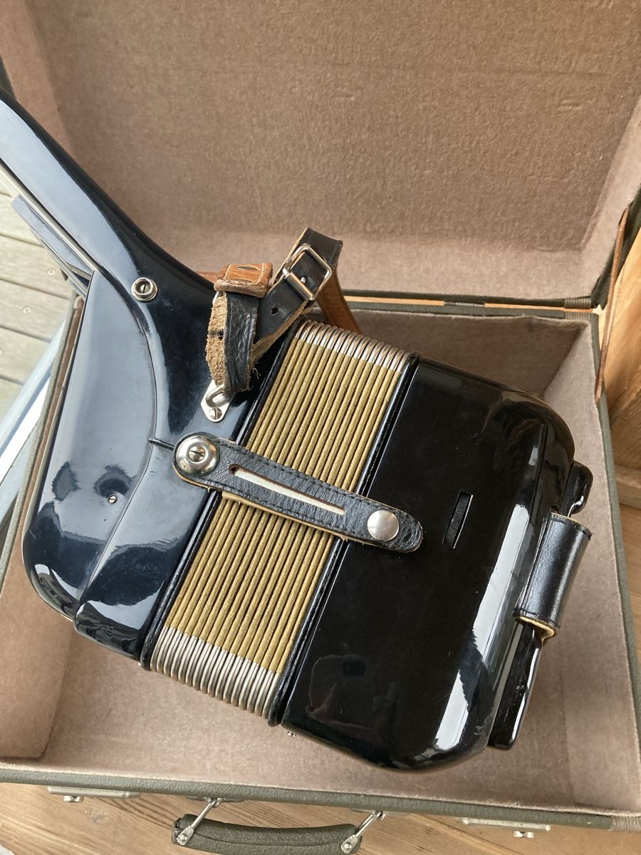 Hohner Musikinstrumente: Akkordeon – Gebraucht aus Frauenfeld von jep_n62d 4