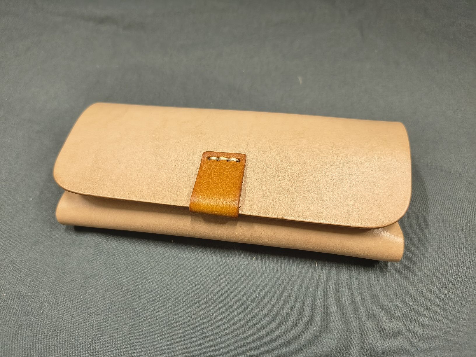 Borse: Leather eyeglass pouch, new – Nuovo e nell'imballaggio originale da Vevey venduto da cos-vero