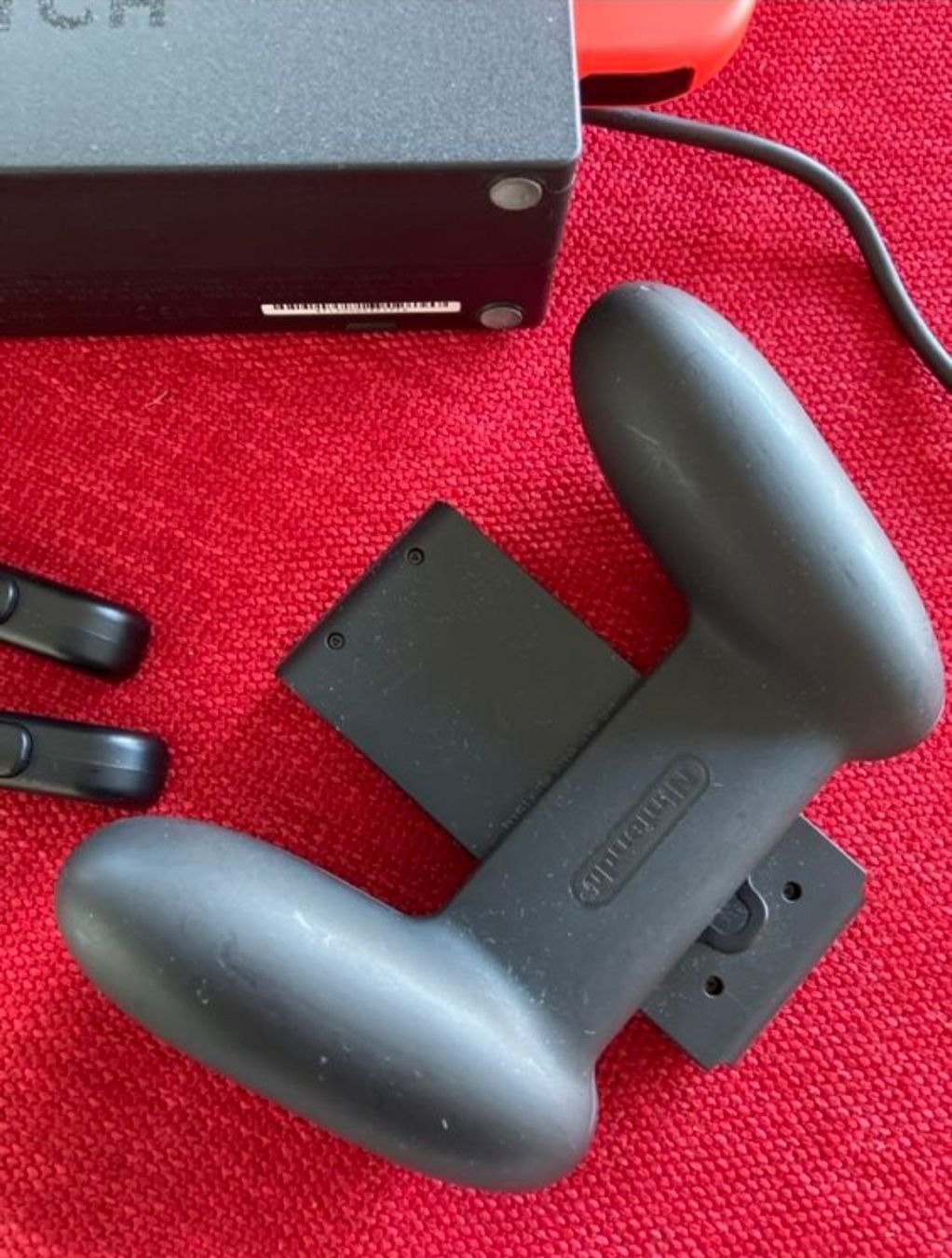 Nintendo Console: Nintendo Switch – Rote/Blaue Joy-Cons + Game+Etui – Nuovo (secondo la descrizione) da Zuchwil venduto da Lea007 2