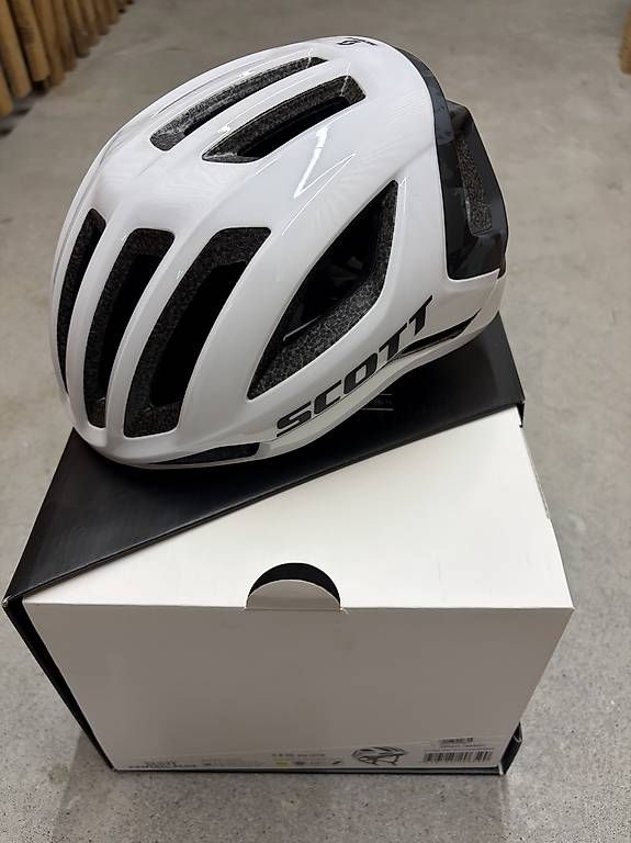 Caschi: Scott Centric Plus Helm Grösse M – Nuovo e nell'imballaggio originale da Jona venduto da flo_prv7