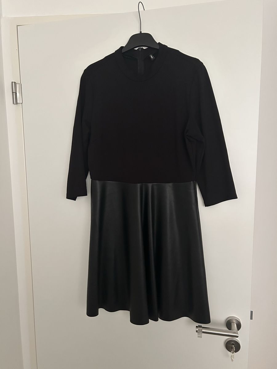 Only Vestiti: Kleid zu verkaufen – Nuovo (secondo la descrizione) da Zeihen venduto da Marina.97