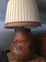 Ancienne lampe terre cuite électrifié.