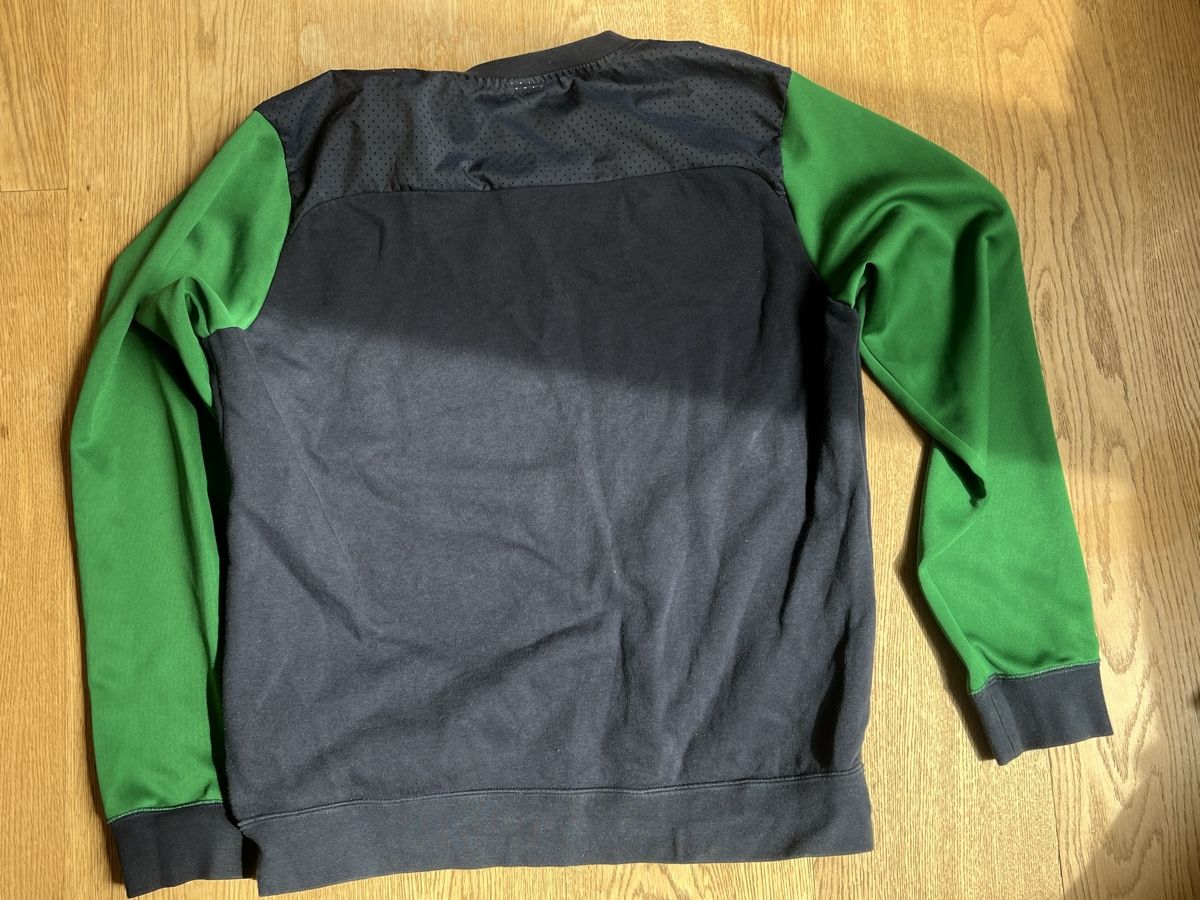 Nike Pullover & Sweatshirts:  Nike Air Pullover  – Gebraucht aus zürich von Kathyk 1