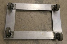 Stabile Metallrahmen für Waren /Kistentransport etc.