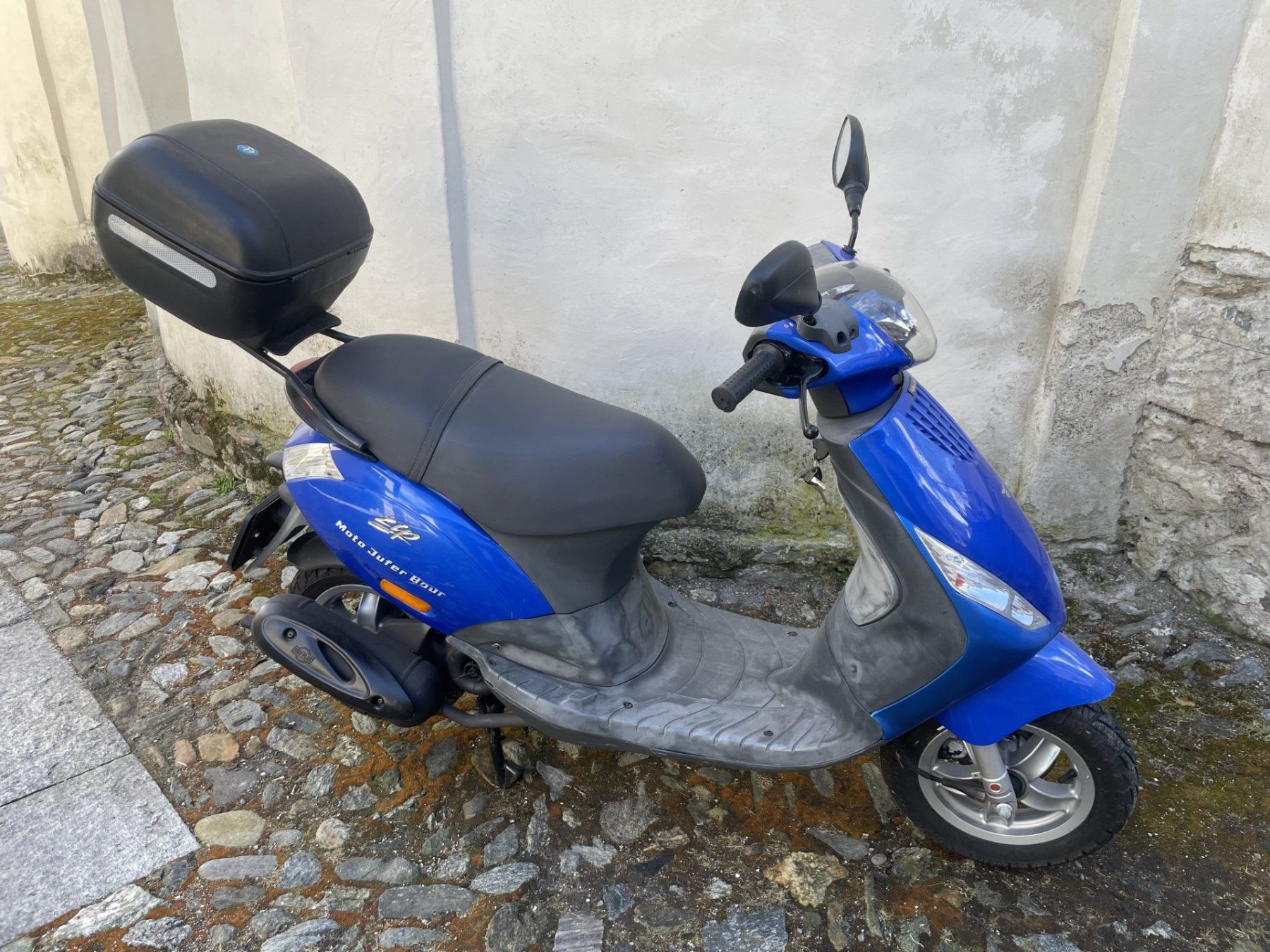 Piaggio Scooters: Scooter – D'occasion à Chironico par guti47